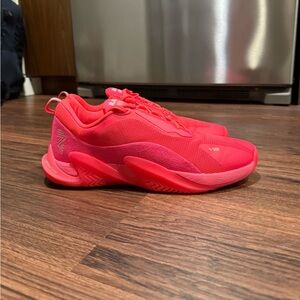 RAD One V2. Size 9.5.